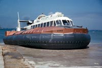 The SRN6 with Hovertravel - Hovering at Ryde (submitted by Pat Lawrence).